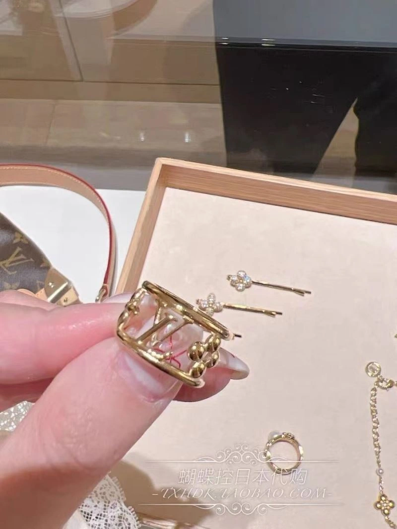 OdorResistant Louis Vuitton Rings 251599