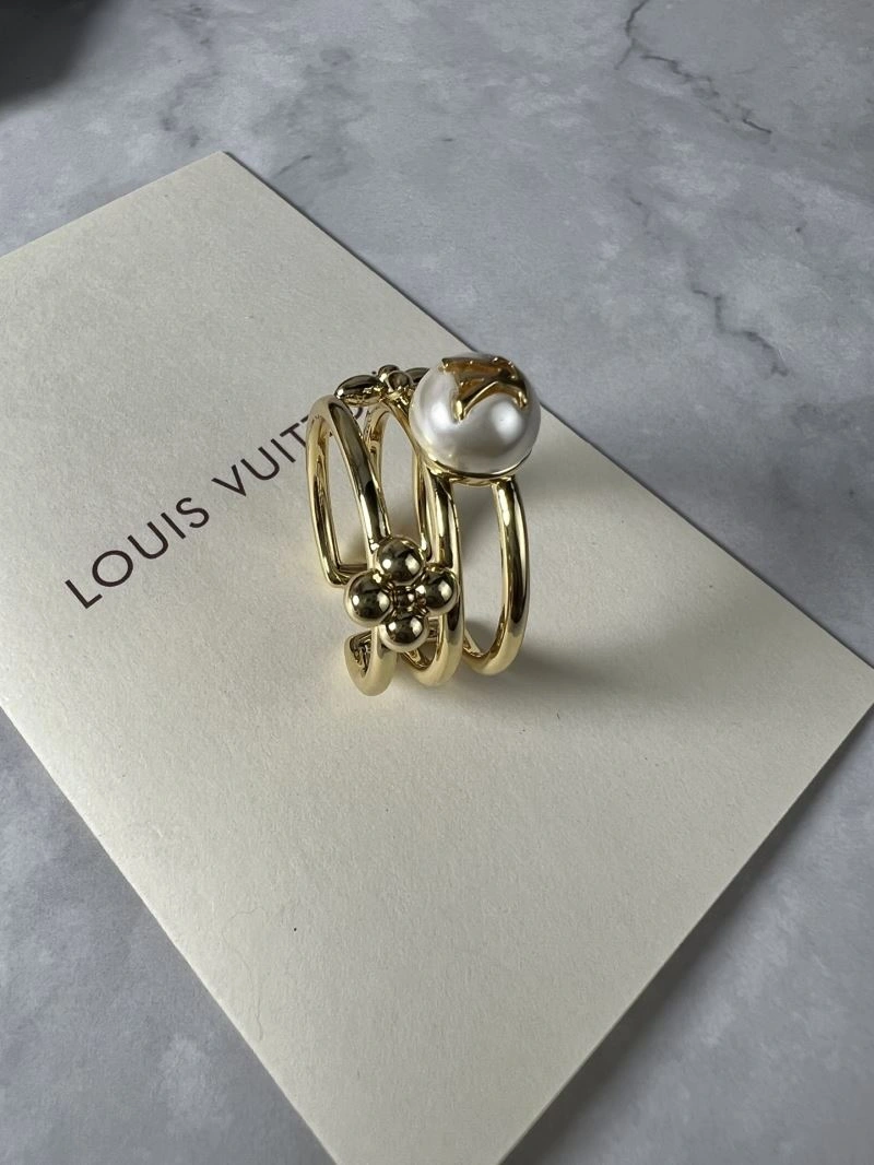 Louis Vuitton Rings ModernLook 251469