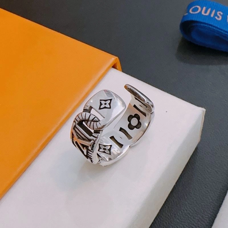 Louis Vuitton Rings DailyWear 251468