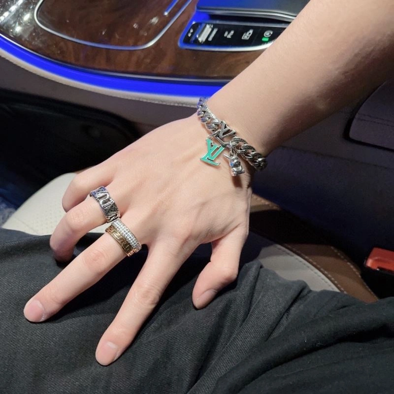 Louis Vuitton Rings DailyWear 251468