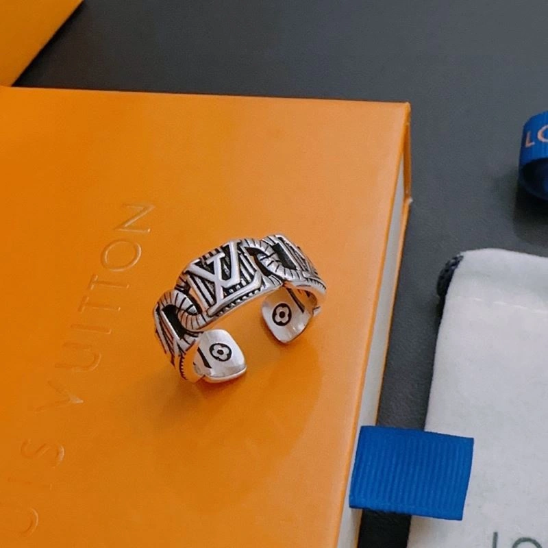 Louis Vuitton Rings DailyWear 251468