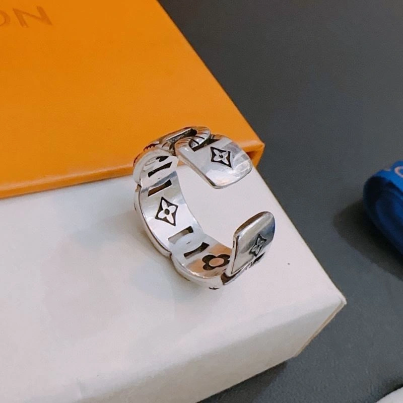 Louis Vuitton Rings DailyWear 251468