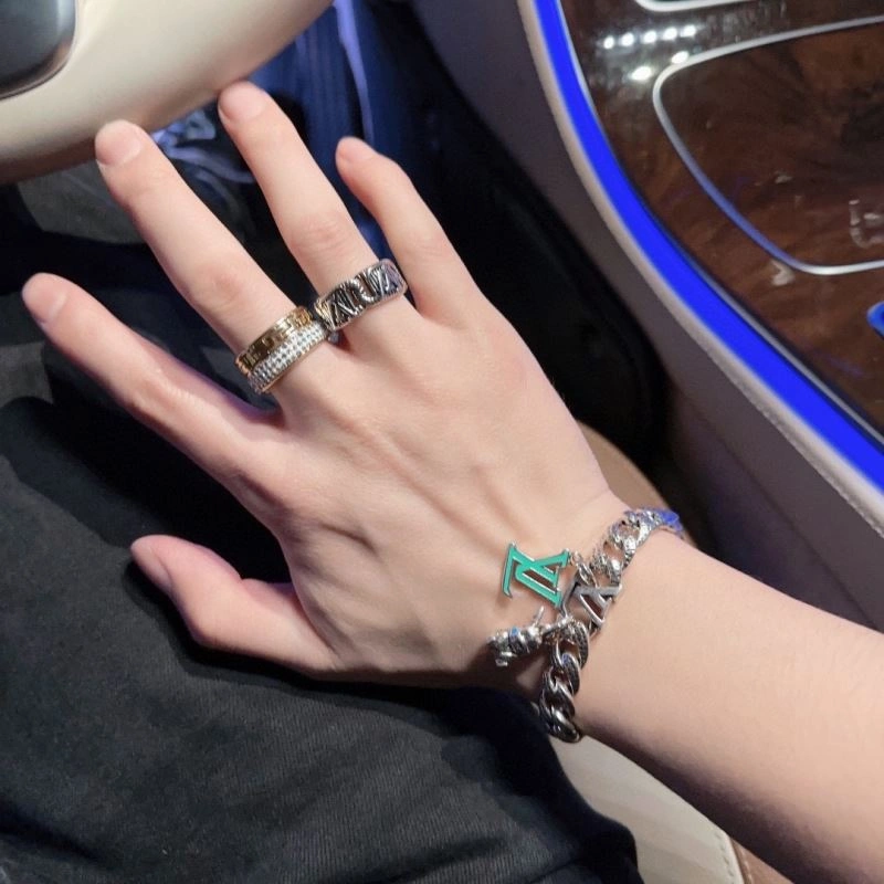 Louis Vuitton Rings DailyWear 251468