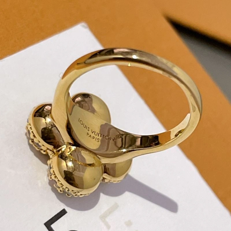 Unique Louis Vuitton Rings 251443