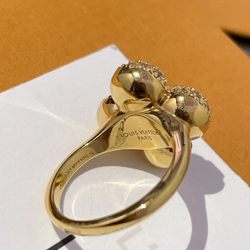 Unique Louis Vuitton Rings 251443