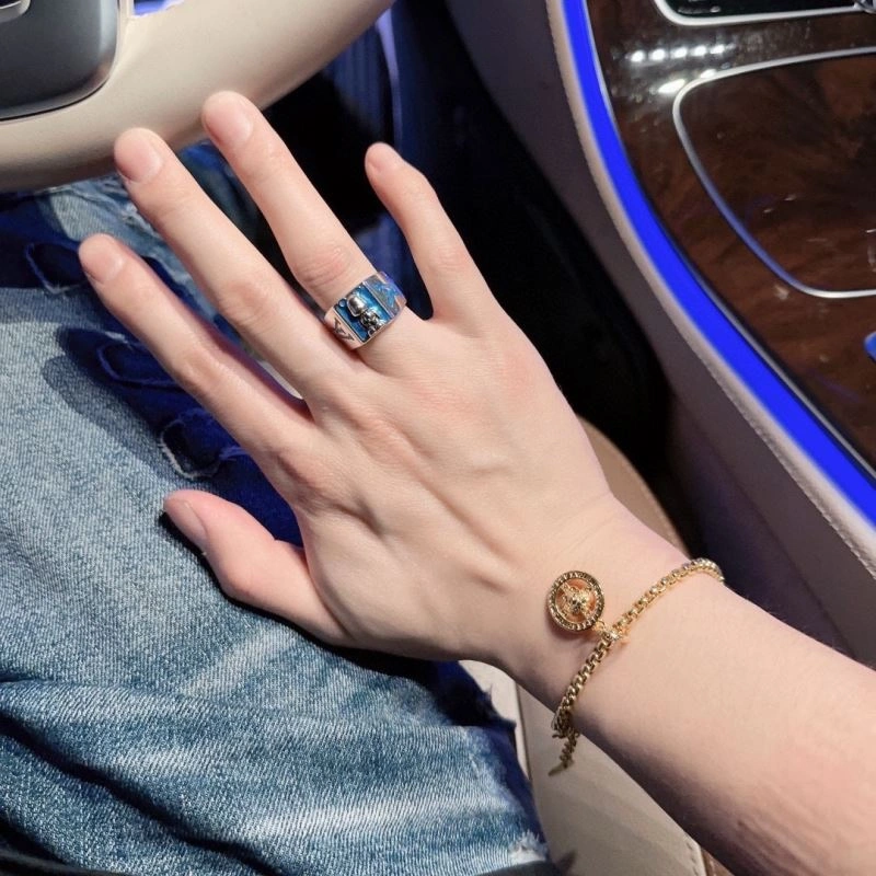 Cozy Louis Vuitton Rings 251452