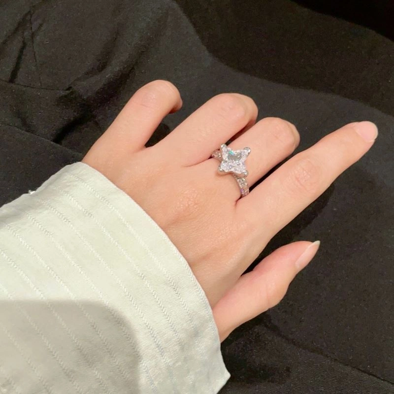Supportive Louis Vuitton Rings 251010