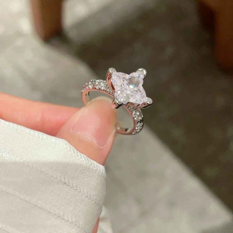 Supportive Louis Vuitton Rings 251010