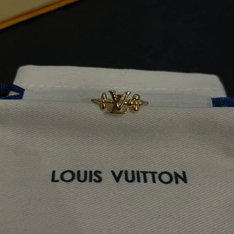 Compact Louis Vuitton Rings 251003