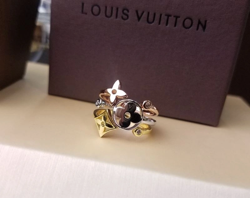 Timeless Louis Vuitton Rings 250999