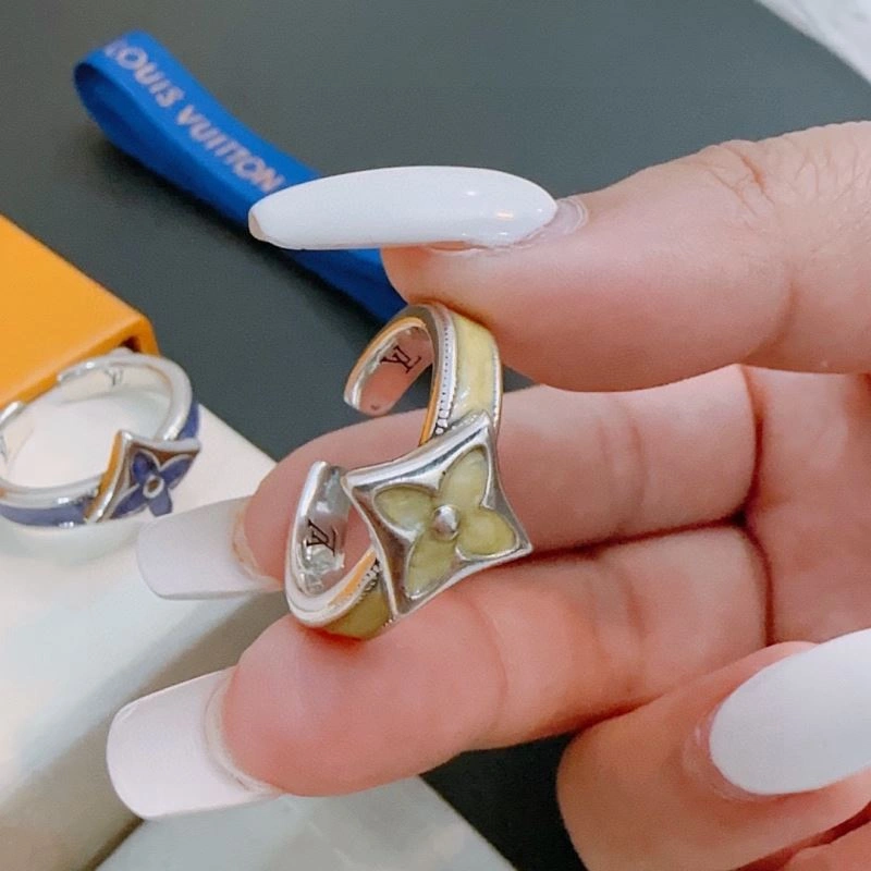 Louis Vuitton Rings Snug 250331