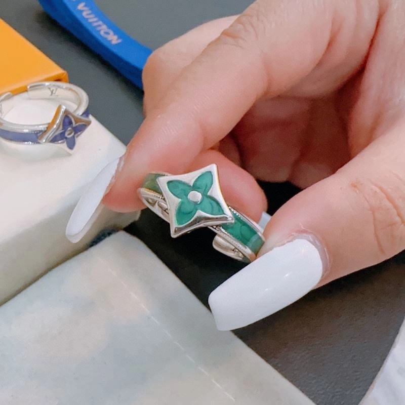 Louis Vuitton Rings Lightweight 250325