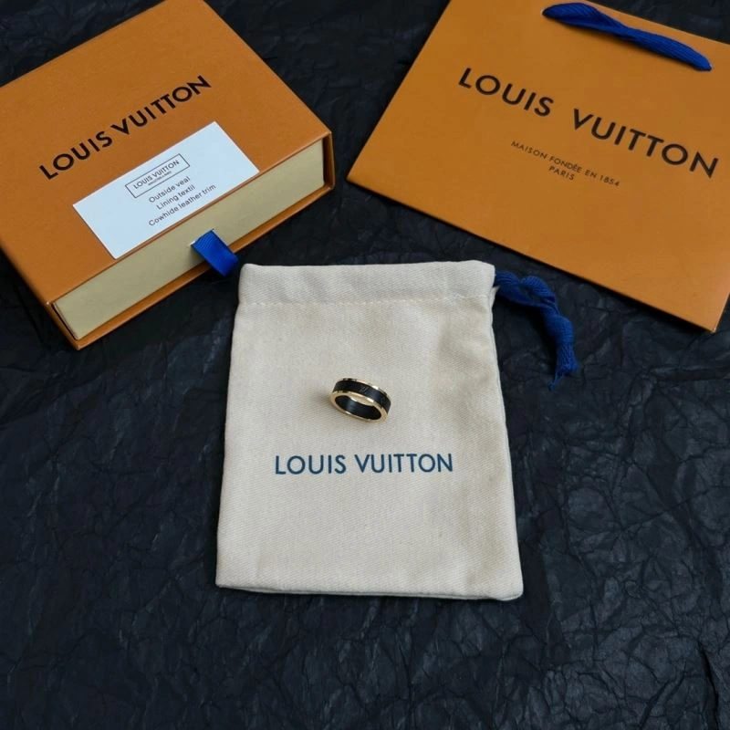 Breathable Louis Vuitton Rings 250343