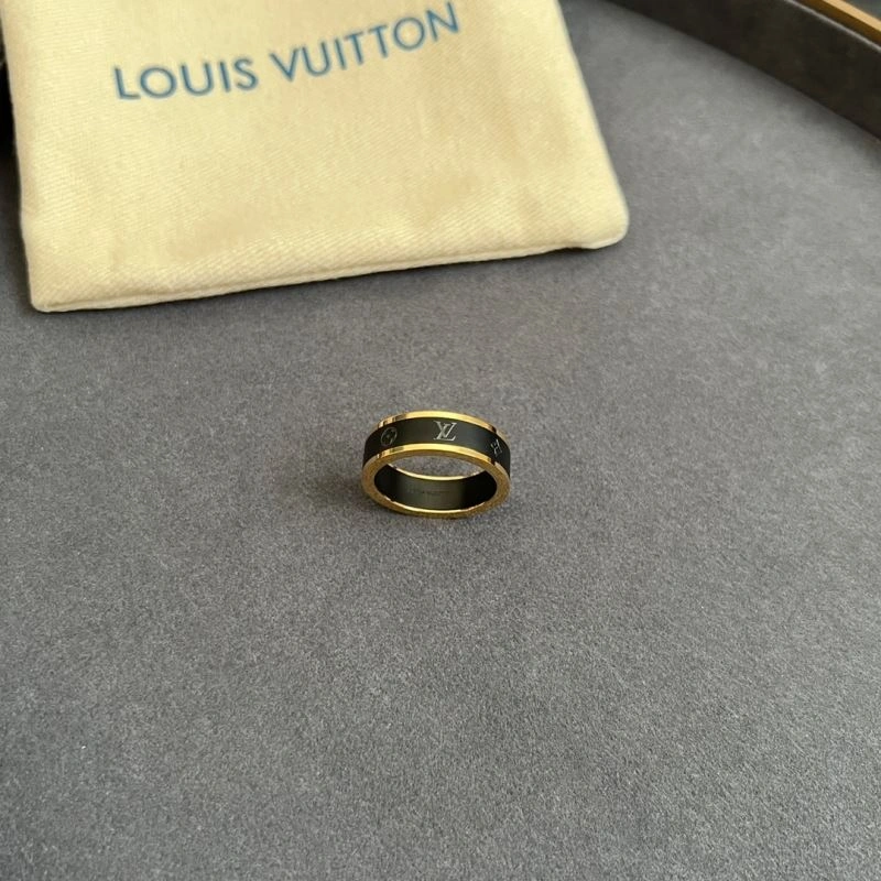 Breathable Louis Vuitton Rings 250343