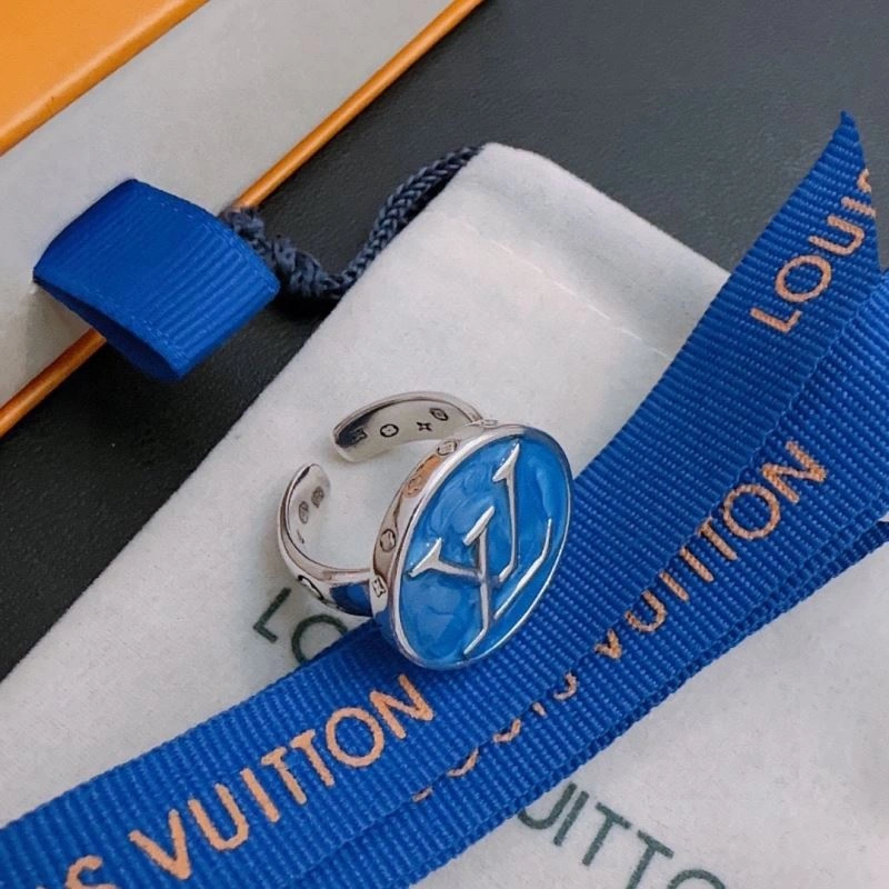 Louis Vuitton Rings Unique 250327