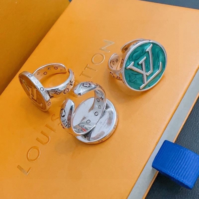 Louis Vuitton Rings AllSeason 250333