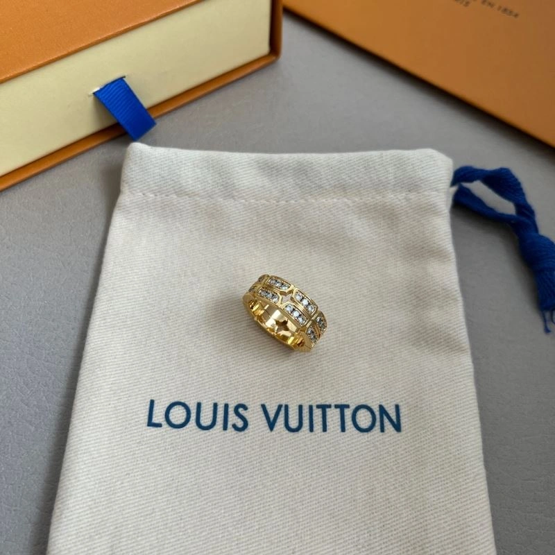 Versatile Louis Vuitton Rings 249971