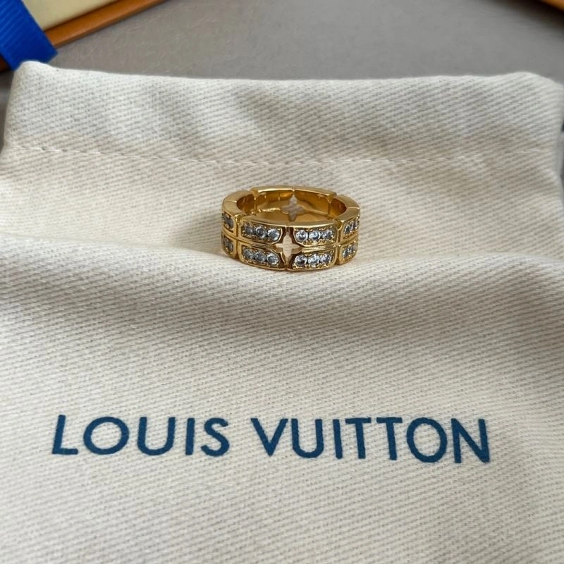 Versatile Louis Vuitton Rings 249971