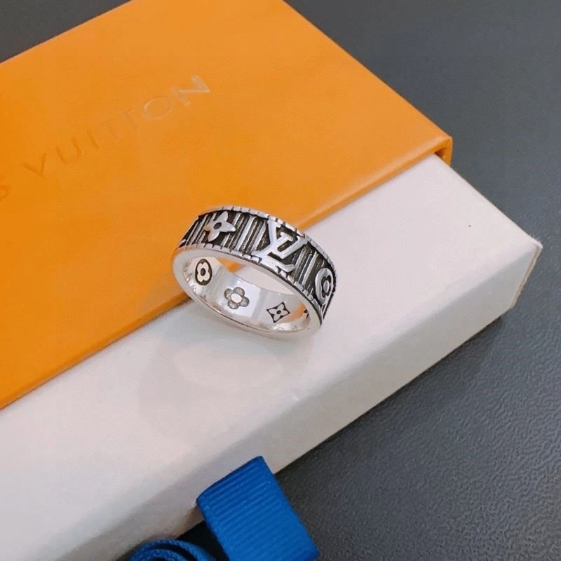 Sophisticated Louis Vuitton Rings 249668