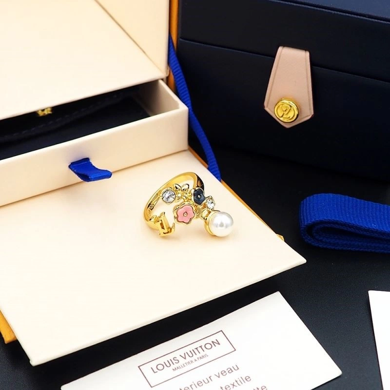 Louis Vuitton Rings Bright 249646