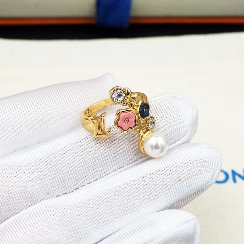 Louis Vuitton Rings Bright 249646