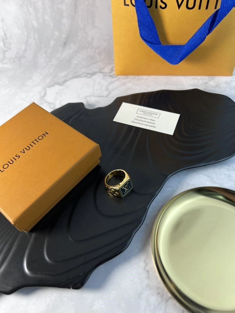 Attractive Louis Vuitton Rings 249645