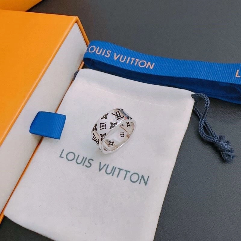 UrbanStyle Louis Vuitton Rings 249211
