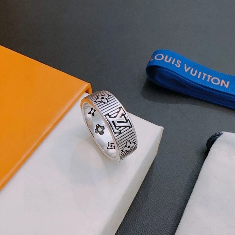 Louis Vuitton Rings ZipUp 249217