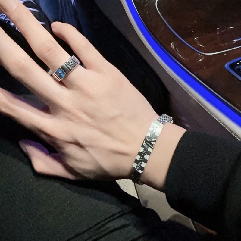 Louis Vuitton Rings Reliable 249197