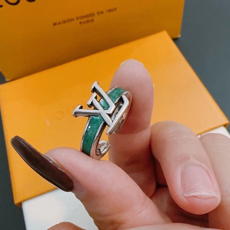 Compact Louis Vuitton Rings 249204