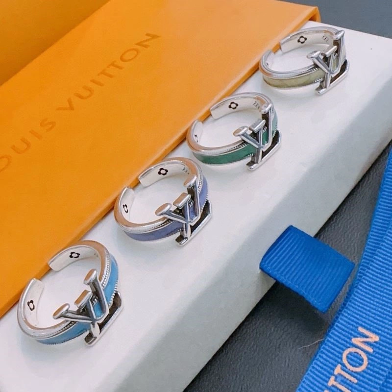 Compact Louis Vuitton Rings 249204