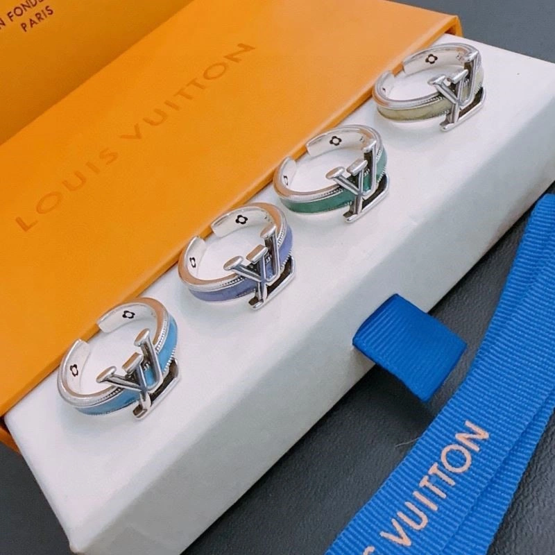 Compact Louis Vuitton Rings 249204