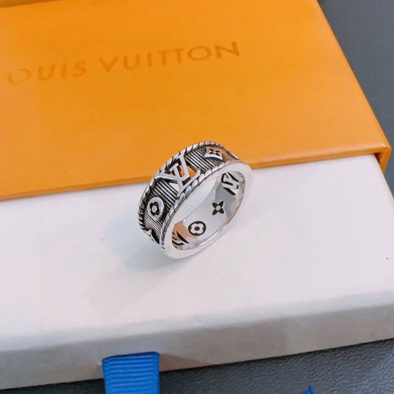 Minimalist Louis Vuitton Rings 249214