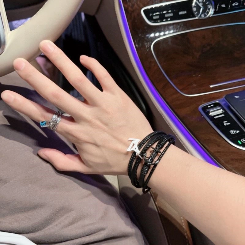 Bright Louis Vuitton Rings 249190