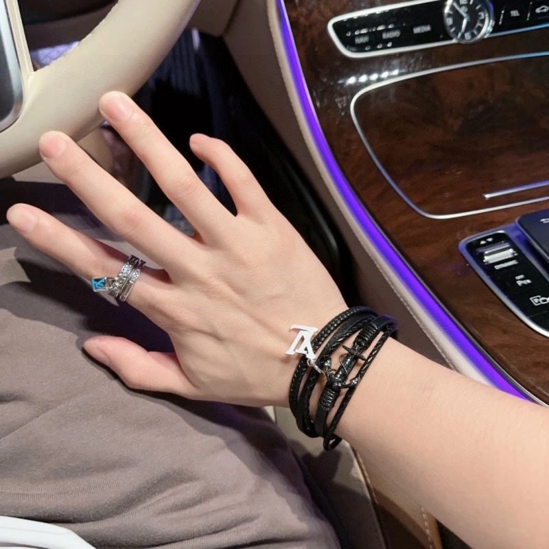 Bright Louis Vuitton Rings 249190
