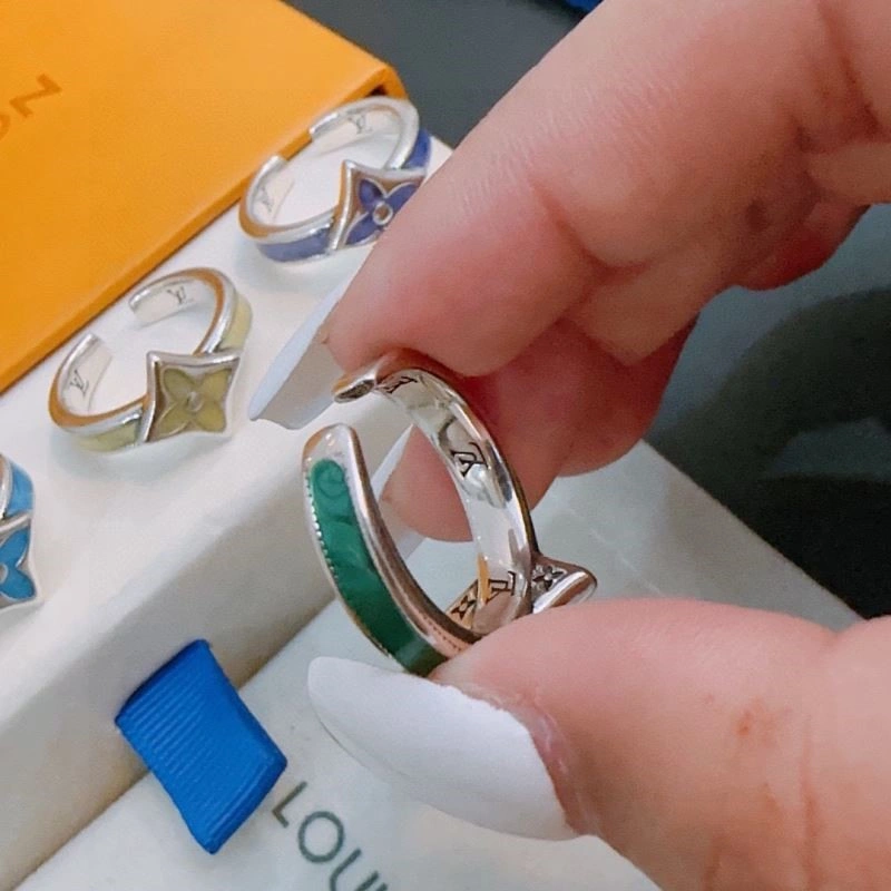 SoftTouch Louis Vuitton Rings 248842