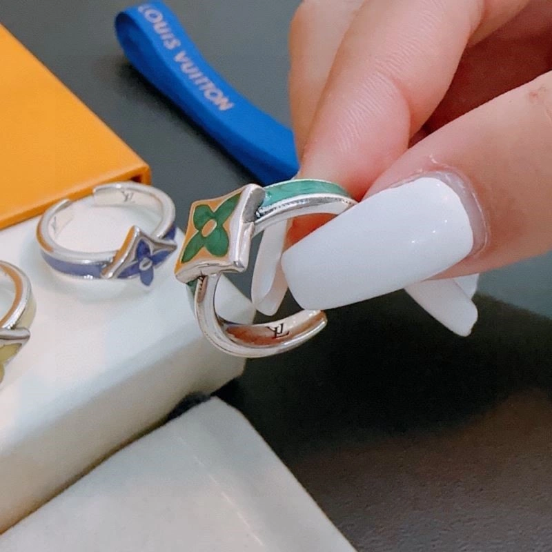 SoftTouch Louis Vuitton Rings 248842