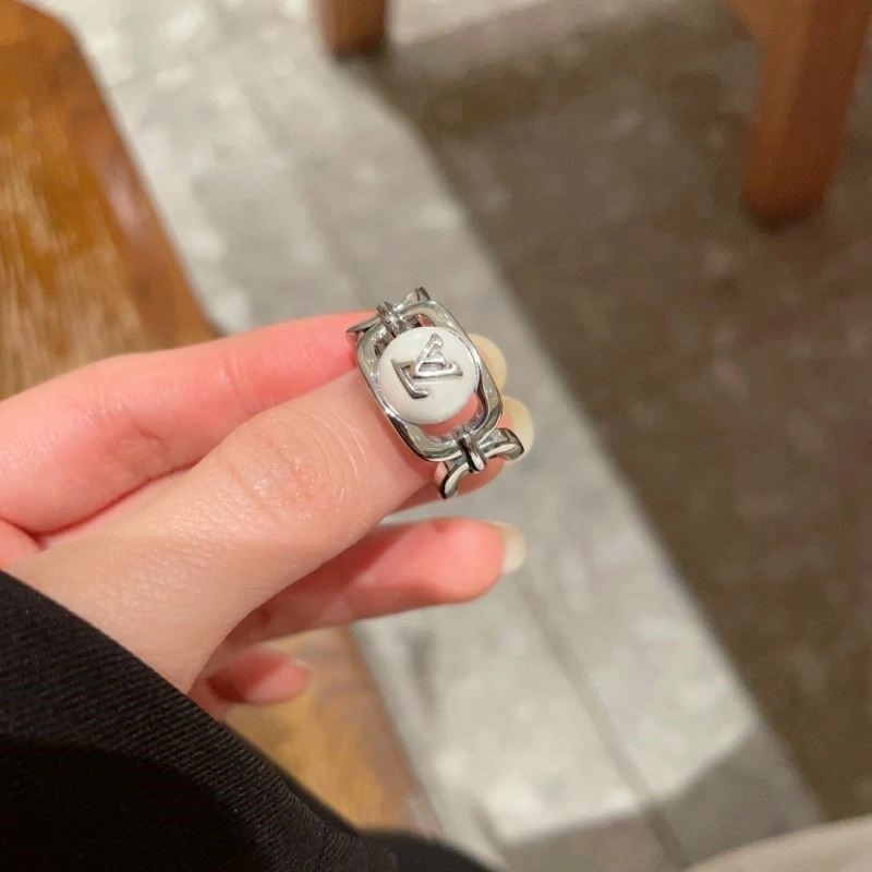 Classic Louis Vuitton Rings 248821
