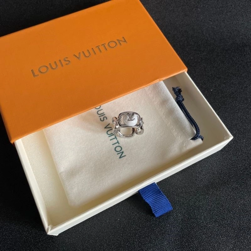 Classic Louis Vuitton Rings 248821
