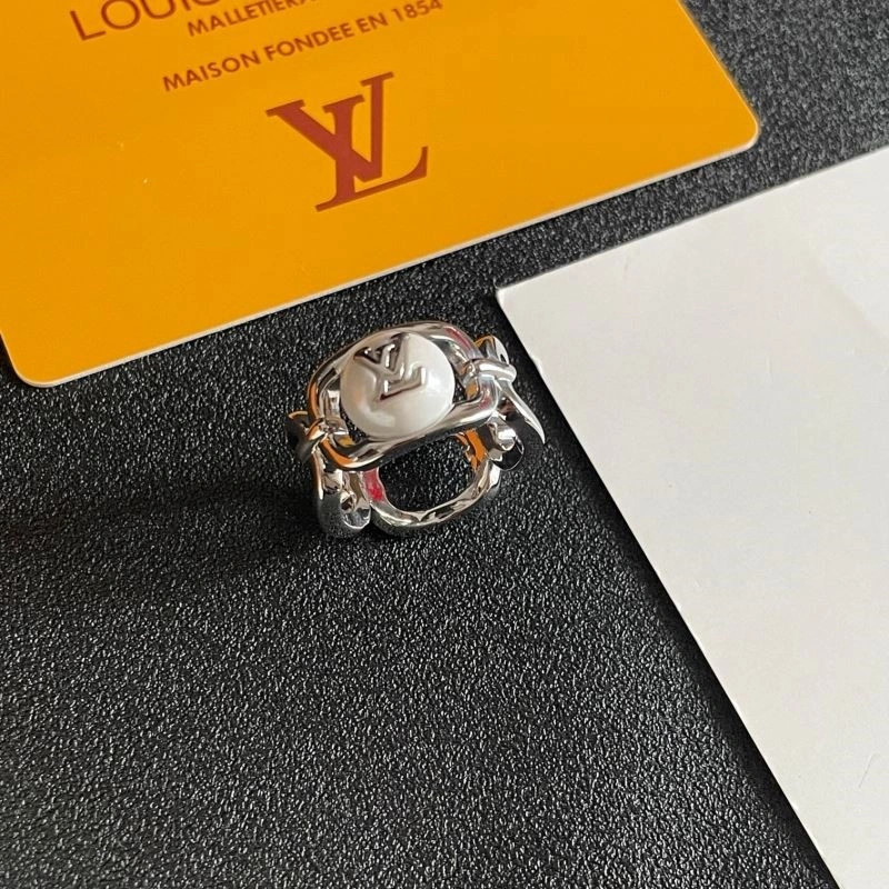 Classic Louis Vuitton Rings 248821