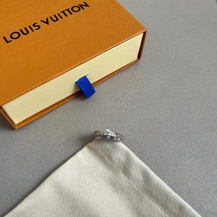 OnTrend Louis Vuitton Rings 248829
