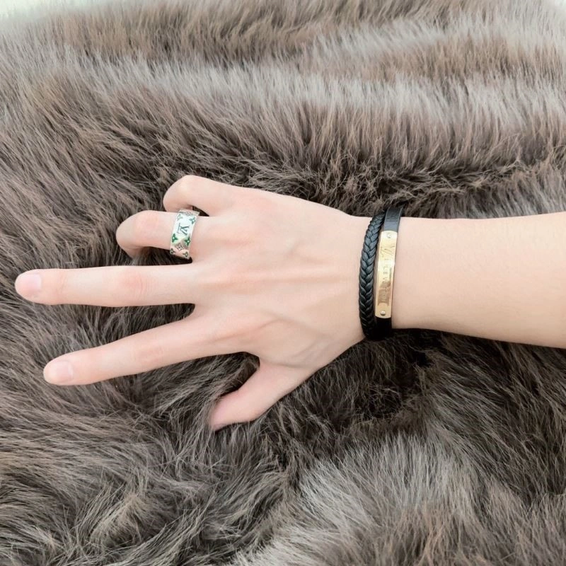 Fashionable Louis Vuitton Rings 248814