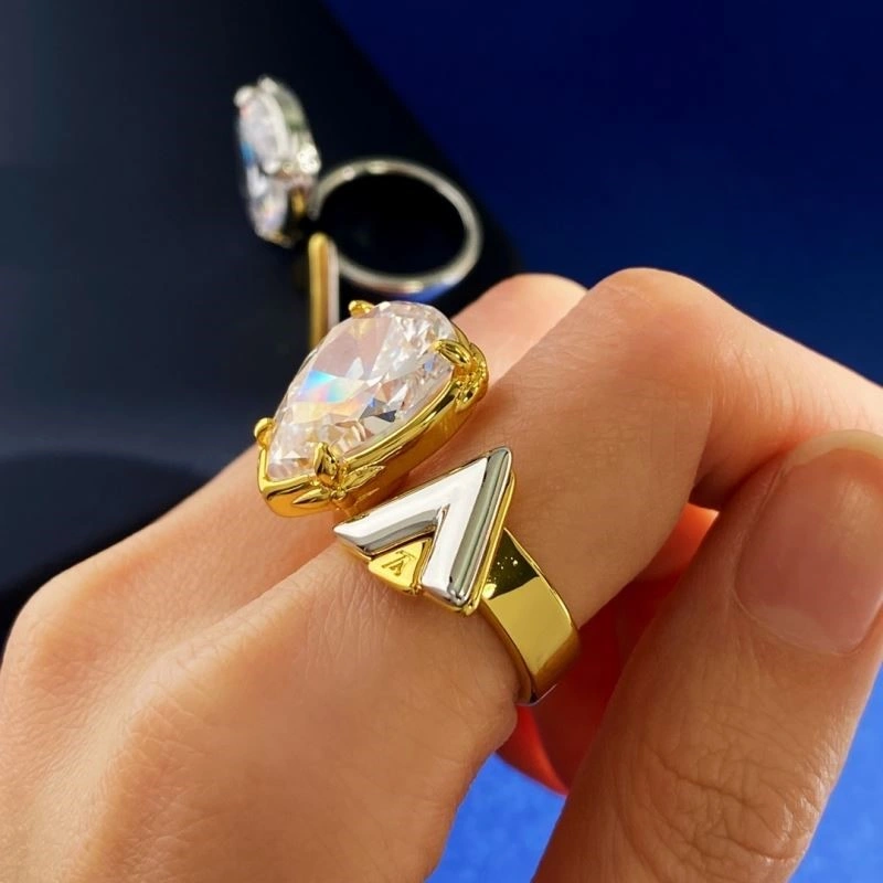 Sporty Louis Vuitton Rings 248819