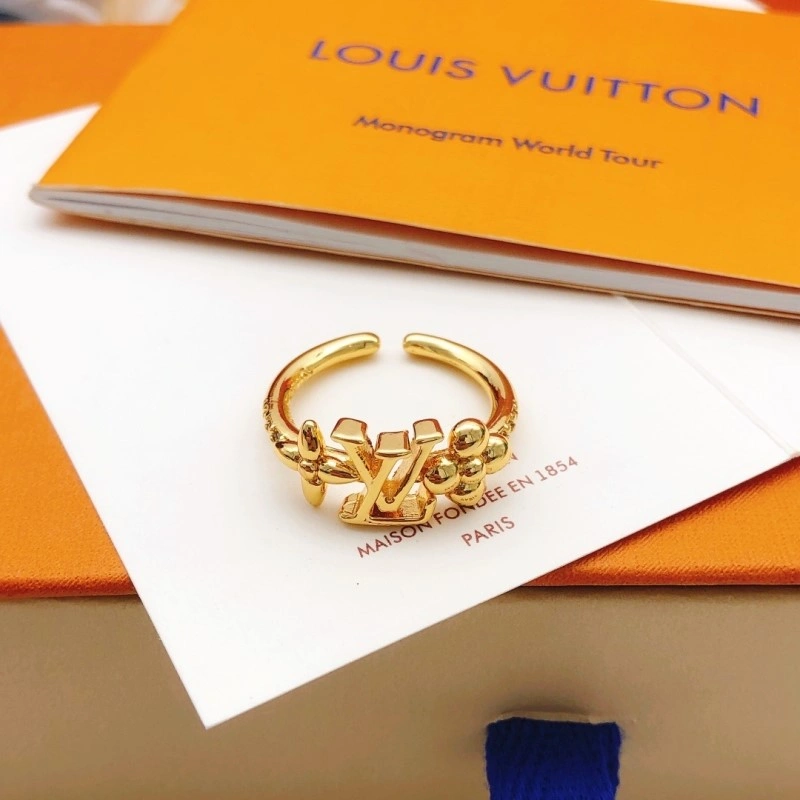 Louis Vuitton Rings ModernLook 247668