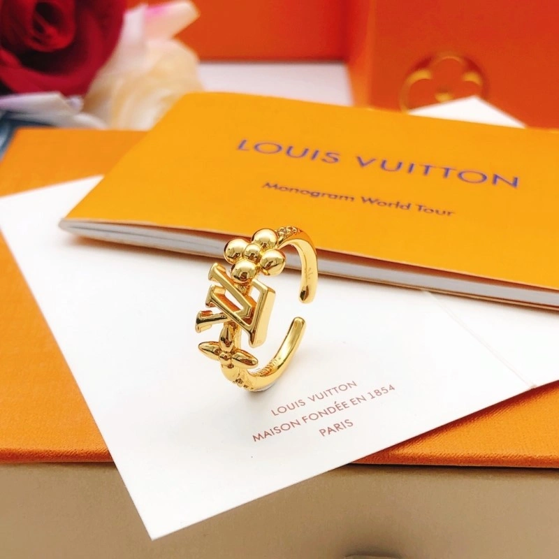Louis Vuitton Rings ModernLook 247668
