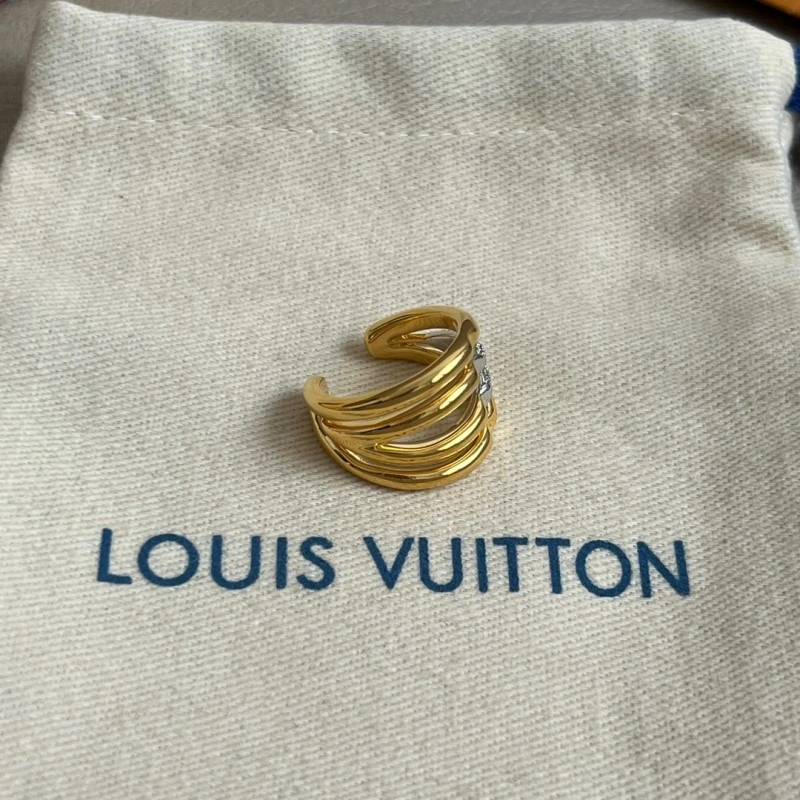 SoftTouch Louis Vuitton Rings 247666