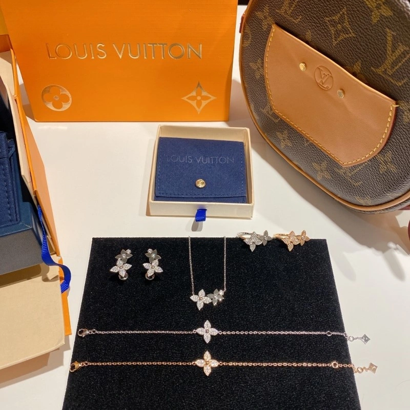 Attractive Louis Vuitton Rings 247663