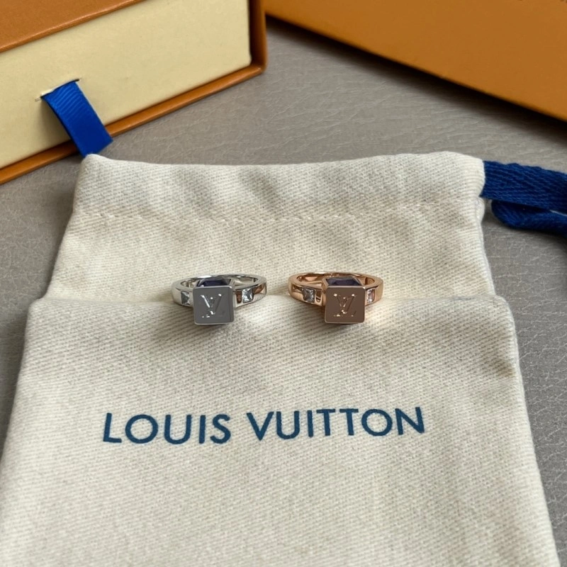 Louis Vuitton Rings Chic 247653