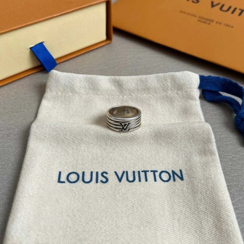 Louis Vuitton Rings Comfortable 247637