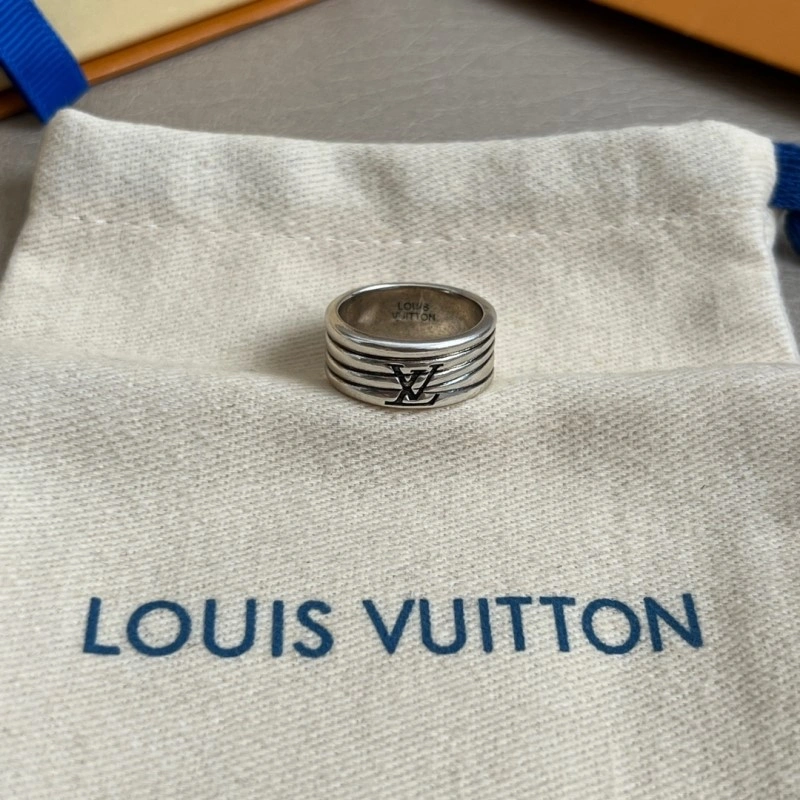 Louis Vuitton Rings Comfortable 247637